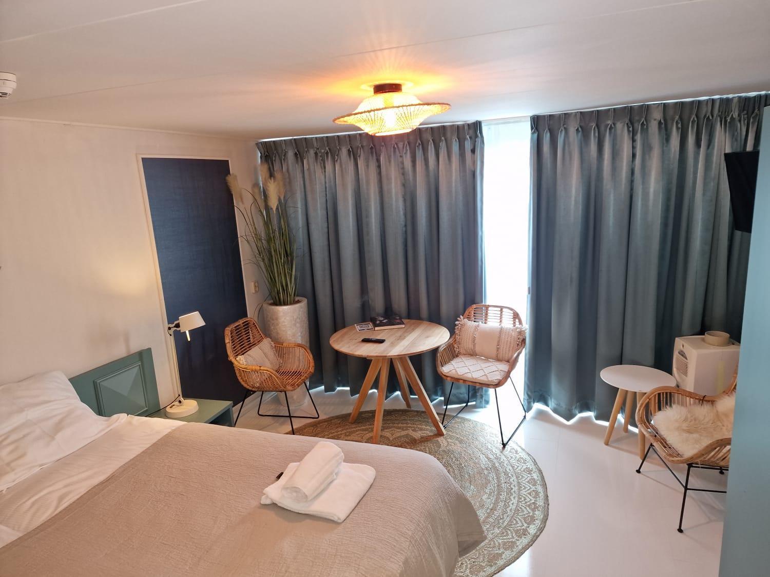 סחורל Hotel Liberte מראה חיצוני תמונה